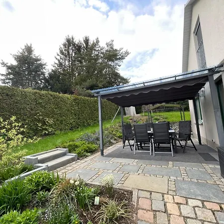 Schoenes In Neundorf Mit Grosser Terrasse By Interhome Plauen