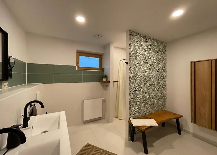 Schoenes In Neundorf Mit Grosser Terrasse By Interhome