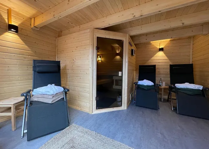 Schoenes In Neundorf Mit Grosser Terrasse By Interhome Casa de Férias Plauen