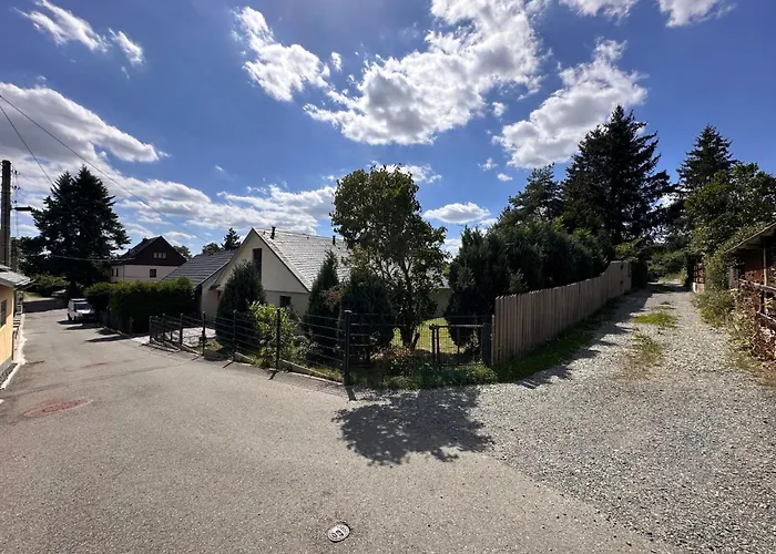 Schoenes In Neundorf Mit Grosser Terrasse By Interhome Casa de Férias *